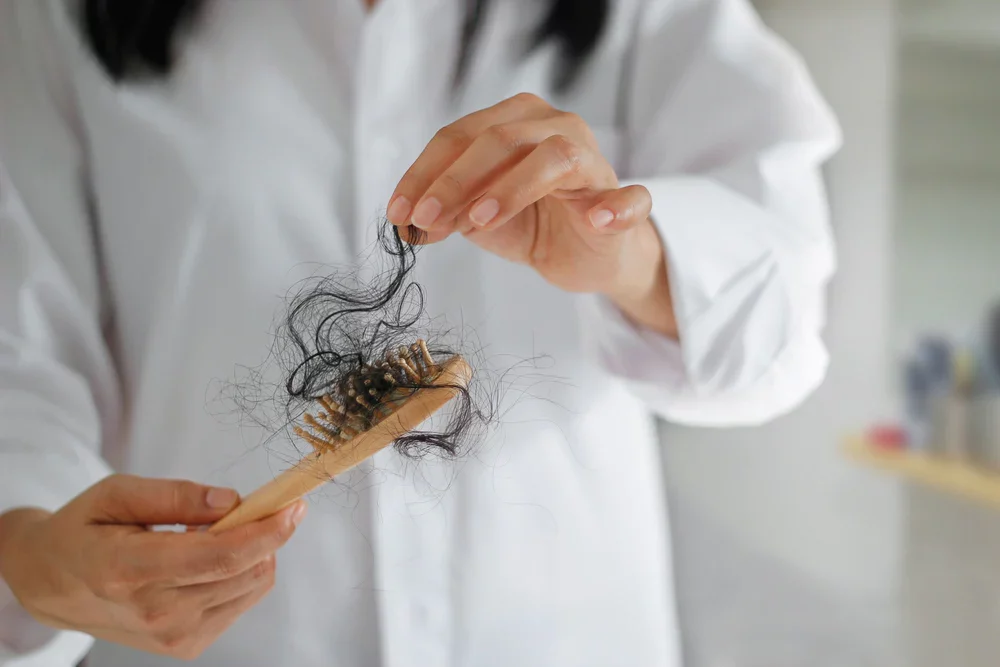 Kan bantning orsaka håravfall
